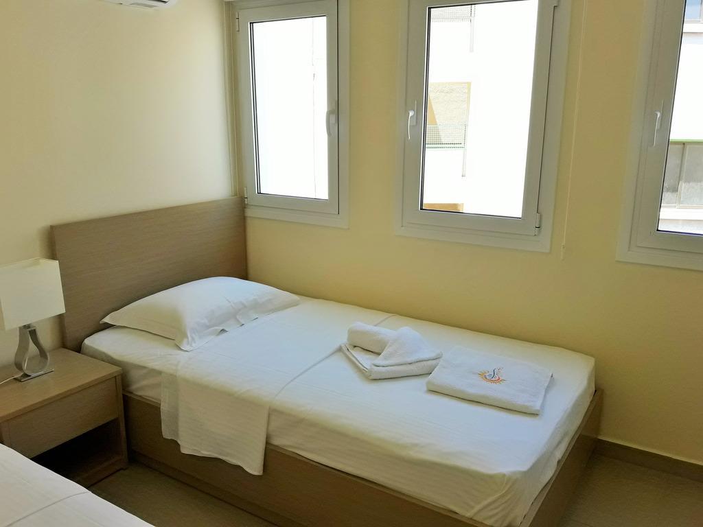 32 Hill Court Appartamento Larnaca Esterno foto