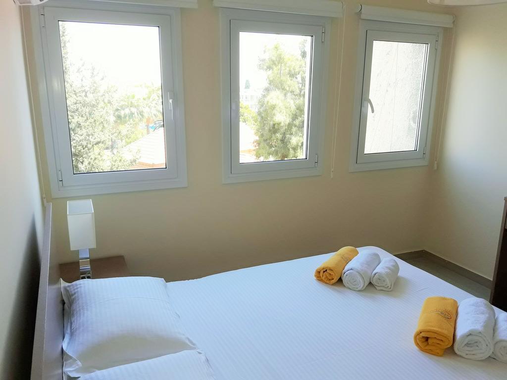 32 Hill Court Appartamento Larnaca Esterno foto